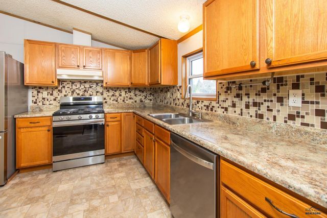 4904 GLEN, Rapid City, SD 57703
