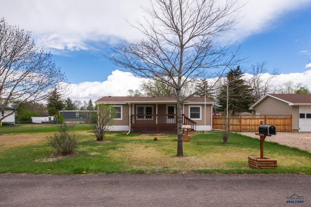 4904 GLEN, Rapid City, SD 57703