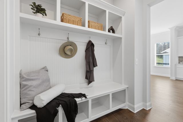 628 Dunmeyer Ct, Nolensville, TN 37135