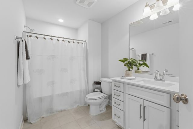 628 Dunmeyer Ct, Nolensville, TN 37135