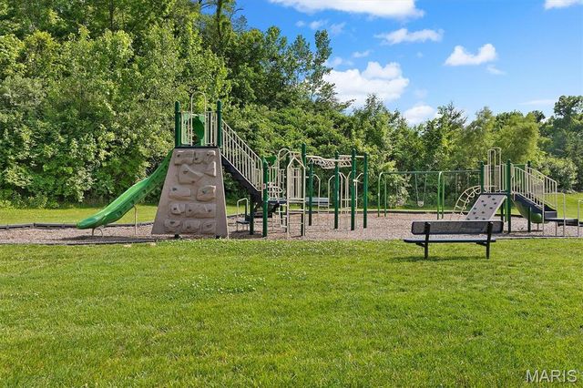 1014 Otter Lake Lane, Caseyville, IL 62232