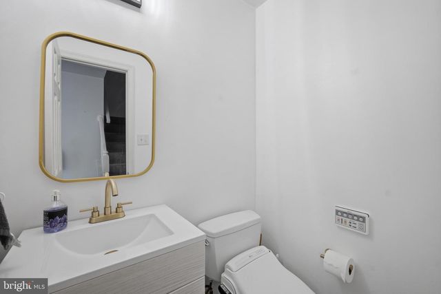 837 VANDERBILT TER SE, Leesburg, VA 20175