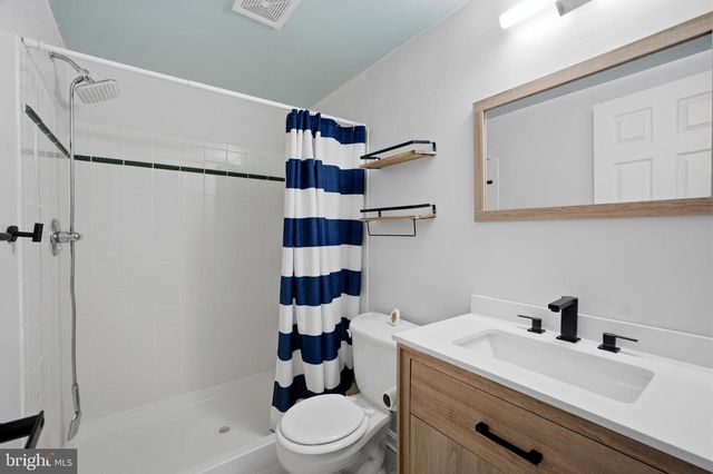 837 VANDERBILT TER SE, Leesburg, VA 20175