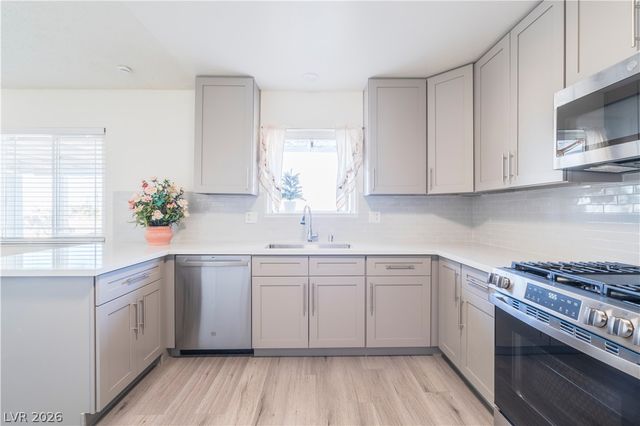 801 Sanford Court, Las Vegas, NV 89107