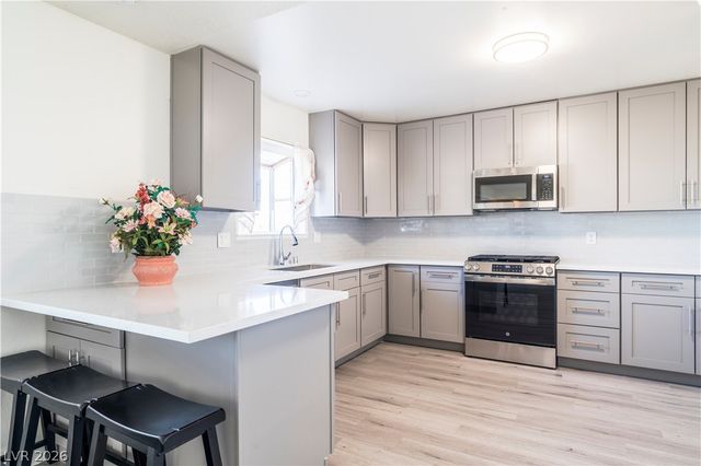 801 Sanford Court, Las Vegas, NV 89107