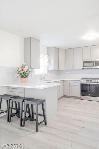 801 Sanford Court, Las Vegas, NV 89107