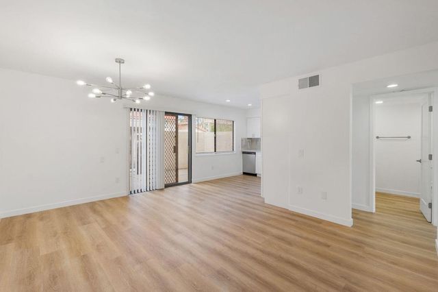 6117 Arroyo Road 4, Palm Springs, CA 92264