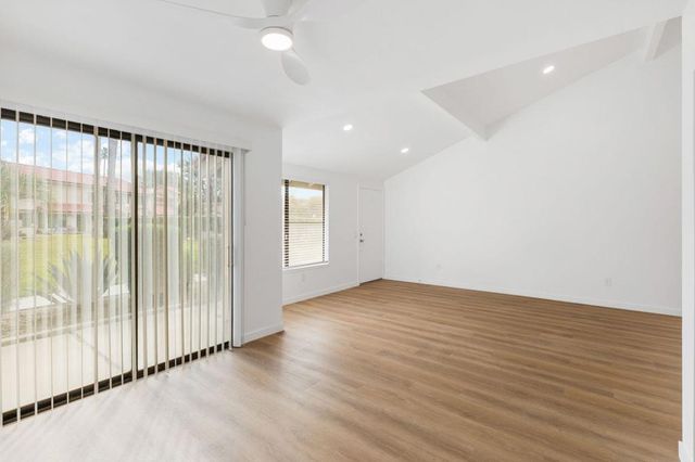 6117 Arroyo Road 4, Palm Springs, CA 92264