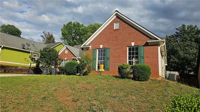 2860 Camelot Woods Drive, Lawrenceville, GA 30044