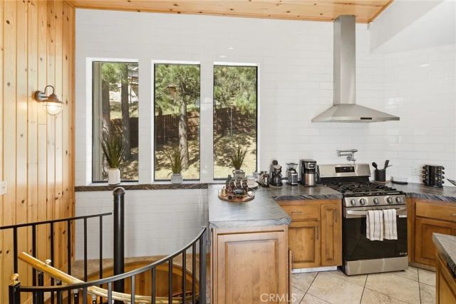 43686 Colusa Drive, Big Bear Lake, CA 92315