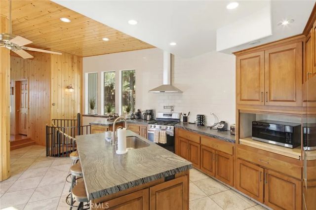 43686 Colusa Drive, Big Bear Lake, CA 92315