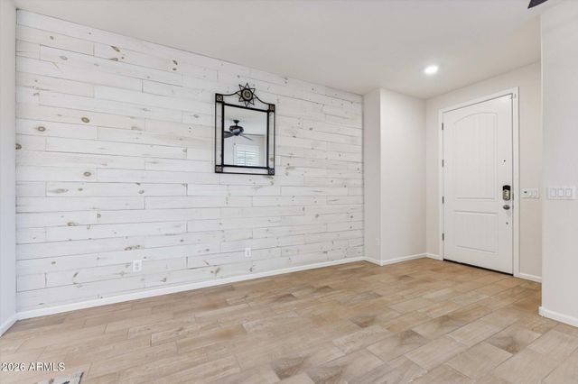 1711 W SATINWOOD Drive, Phoenix, AZ 85045