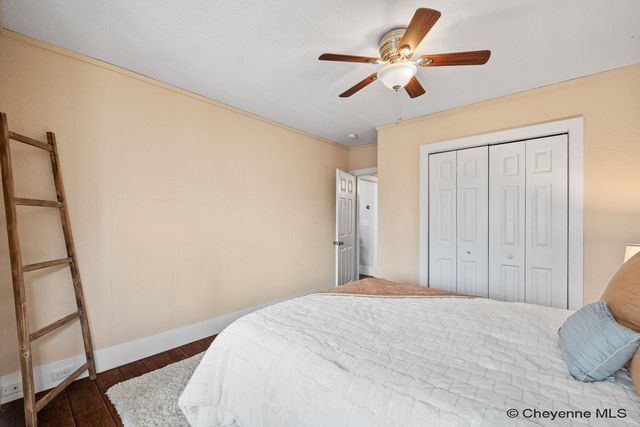 906 TALBOT CT, Cheyenne, WY 82001