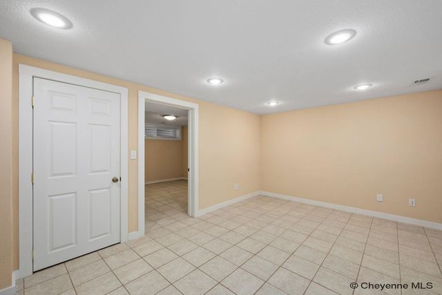 906 TALBOT CT, Cheyenne, WY 82001