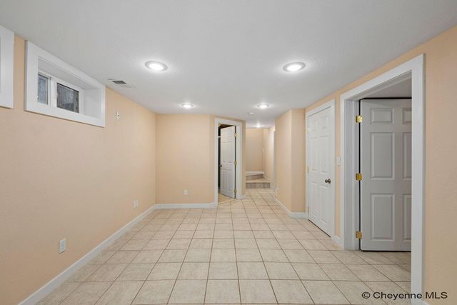 906 TALBOT CT, Cheyenne, WY 82001