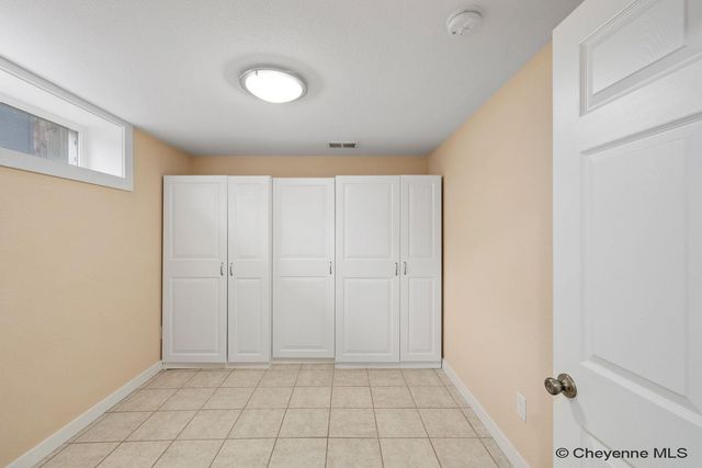906 TALBOT CT, Cheyenne, WY 82001