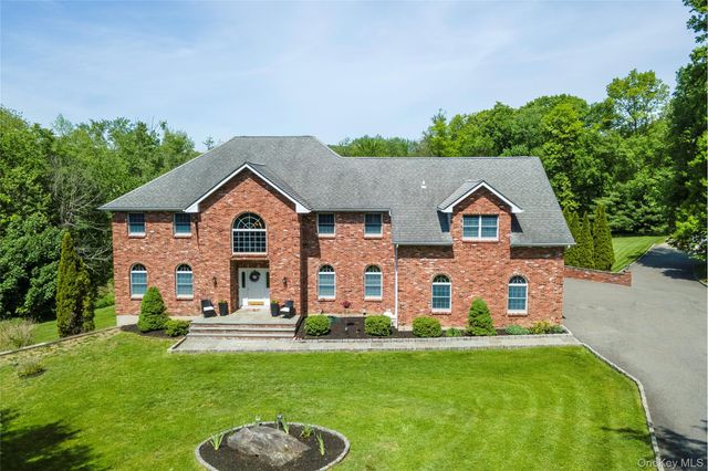 82 Anton Drive, Carmel, NY 10512