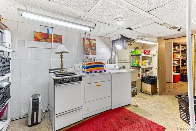 17980 Homer Street, Roseville, MI 48066