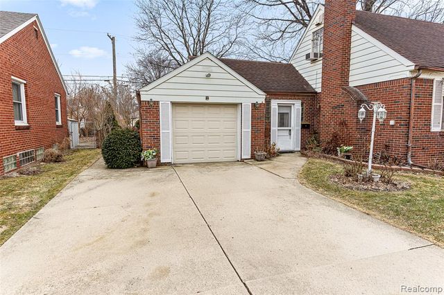 17980 Homer Street, Roseville, MI 48066