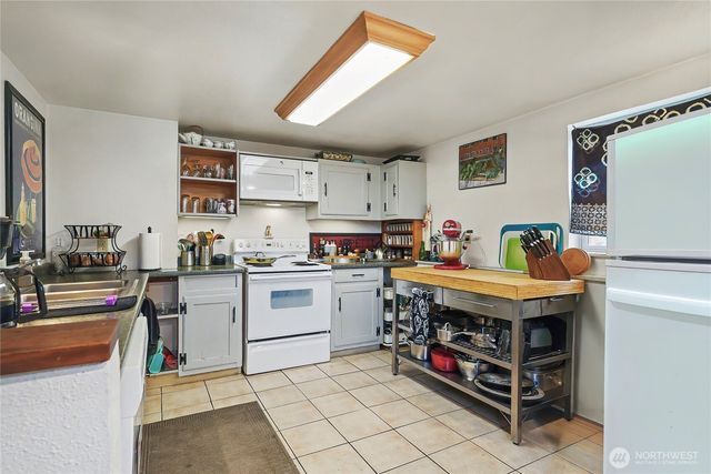 612 N Oakes Street, Tacoma, WA 98406