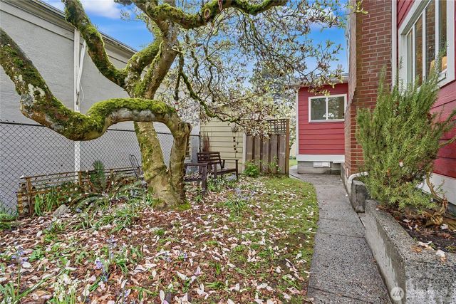 612 N Oakes Street, Tacoma, WA 98406