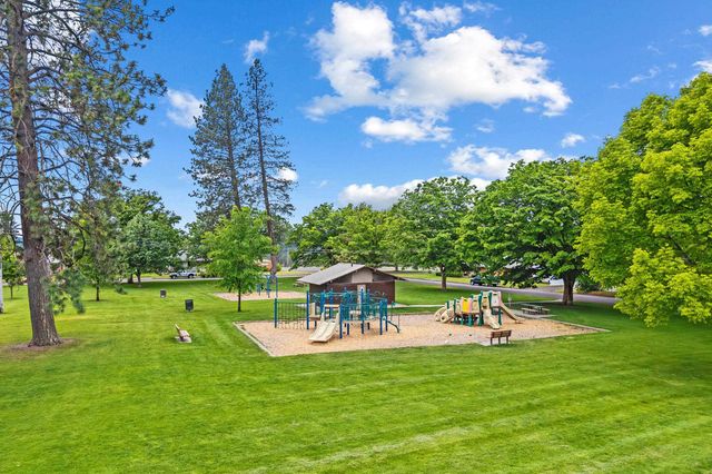 3728 W Rockwell Ave, Spokane, WA 99205