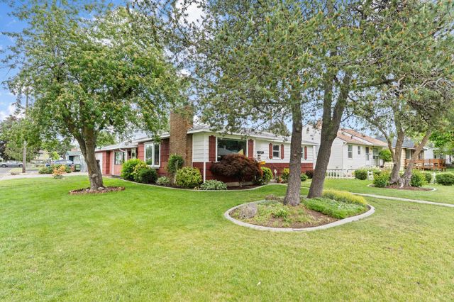 3728 W Rockwell Ave, Spokane, WA 99205