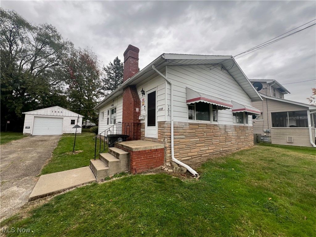 1855 W 17th Street SW, Akron, OH 44314