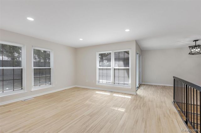 40526 Newport Drive, Plymouth, MI 48170