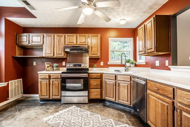 3239 Village Park North Drive, Carmel, IN 46033