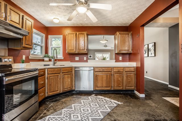 3239 Village Park North Drive, Carmel, IN 46033