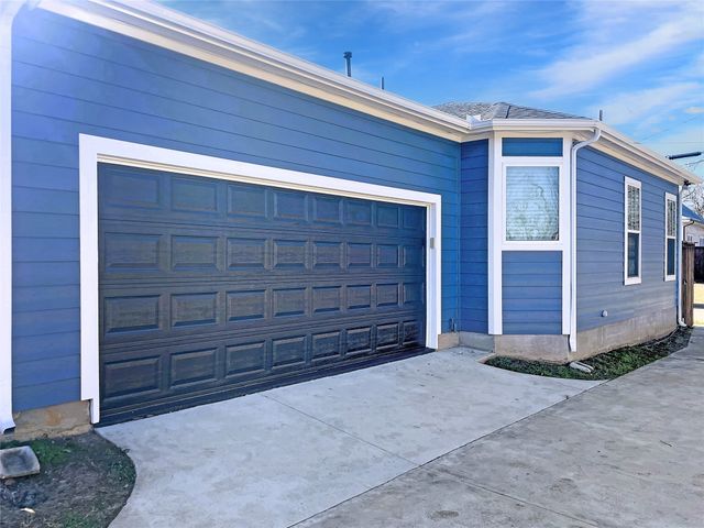 216 Alvarado Street, Mansfield, TX 76063