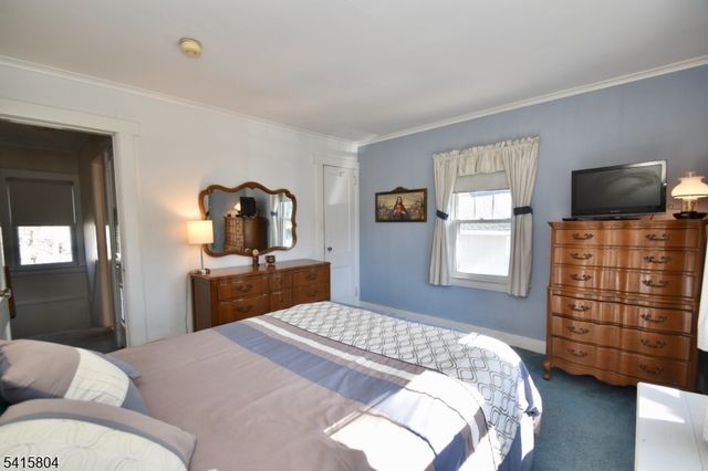 41 Iona Pl, Glen Rock Boro, NJ 07452