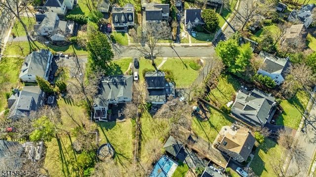 41 Iona Pl, Glen Rock Boro, NJ 07452