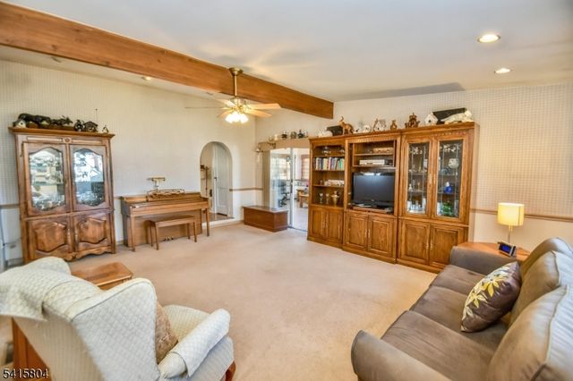 41 Iona Pl, Glen Rock Boro, NJ 07452