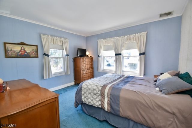 41 Iona Pl, Glen Rock Boro, NJ 07452