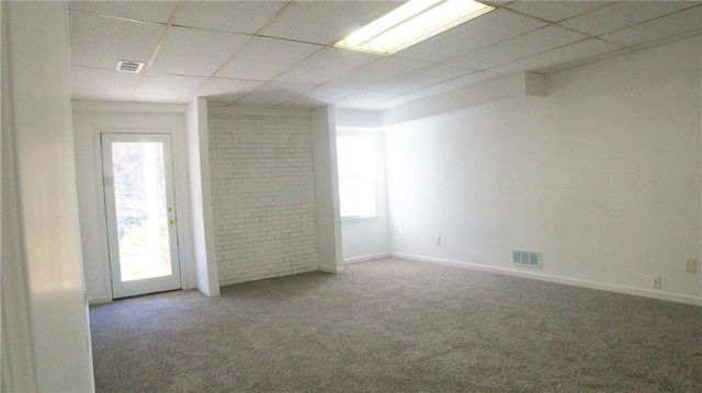 1373 Fairfield SW Drive, Lilburn, GA 30047