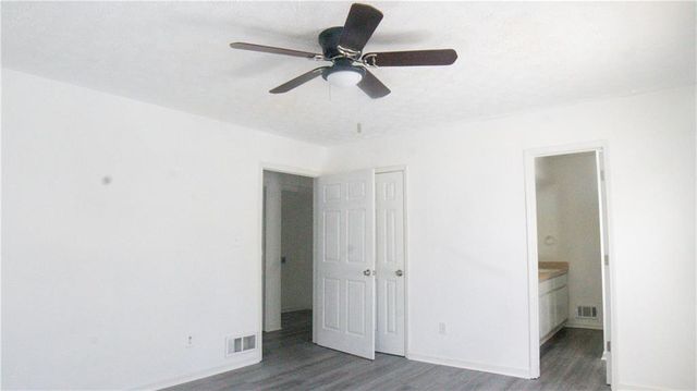 1373 Fairfield SW Drive, Lilburn, GA 30047