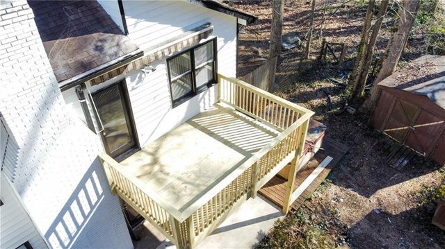 1373 Fairfield SW Drive, Lilburn, GA 30047