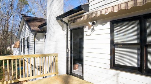 1373 Fairfield SW Drive, Lilburn, GA 30047