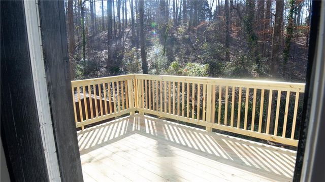 1373 Fairfield SW Drive, Lilburn, GA 30047