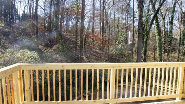 1373 Fairfield SW Drive, Lilburn, GA 30047