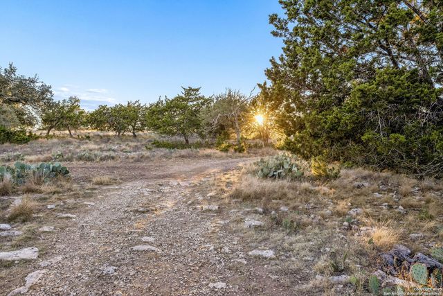 1106 Perry Ranch, Fredericksburg, TX 78624