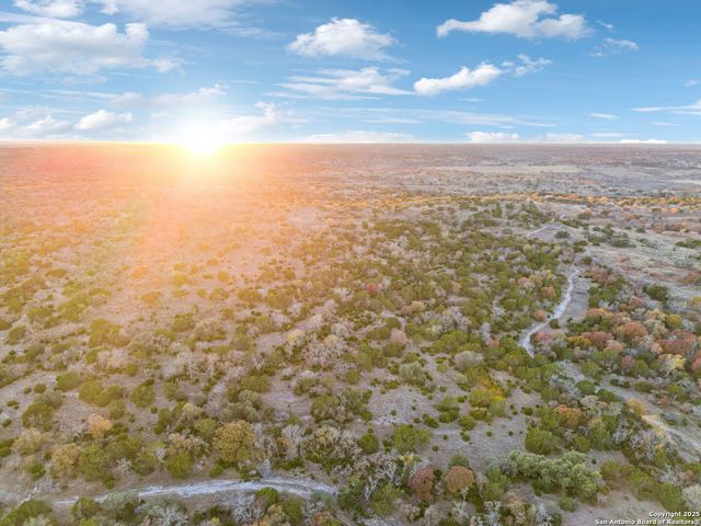 1106 Perry Ranch, Fredericksburg, TX 78624