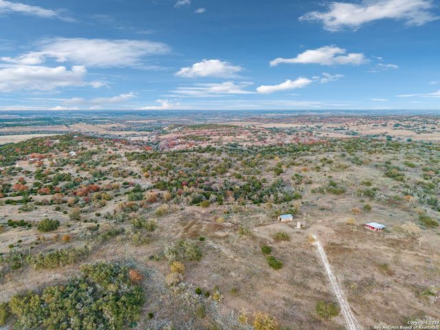 1106 Perry Ranch, Fredericksburg, TX 78624