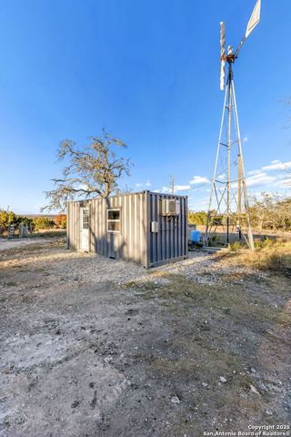 1106 Perry Ranch, Fredericksburg, TX 78624