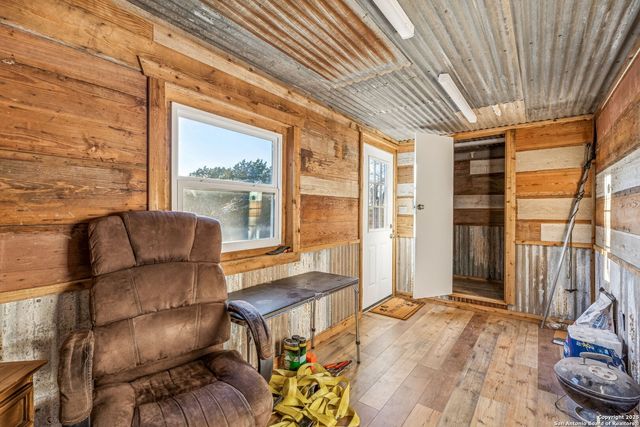 1106 Perry Ranch, Fredericksburg, TX 78624