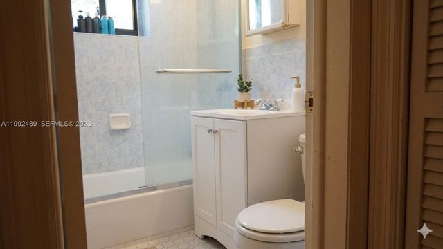 3240 Mary St S206, Miami, FL 33133