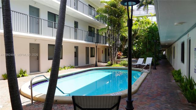 3240 Mary St S206, Miami, FL 33133