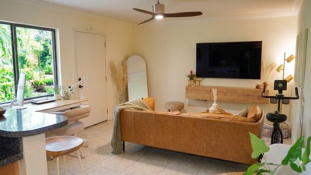 3240 Mary St S206, Miami, FL 33133